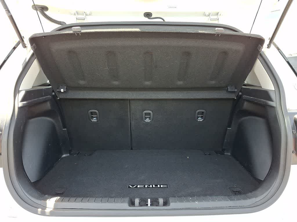 Thumbnail: 2022 Hyundai Venue - 28