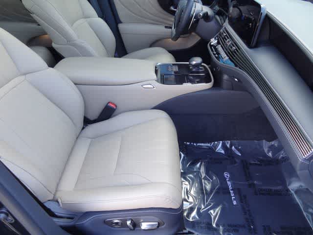 Thumbnail: 2025 Lexus LS - 16