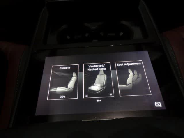 Thumbnail: 2026 INFINITI QX80 - 12