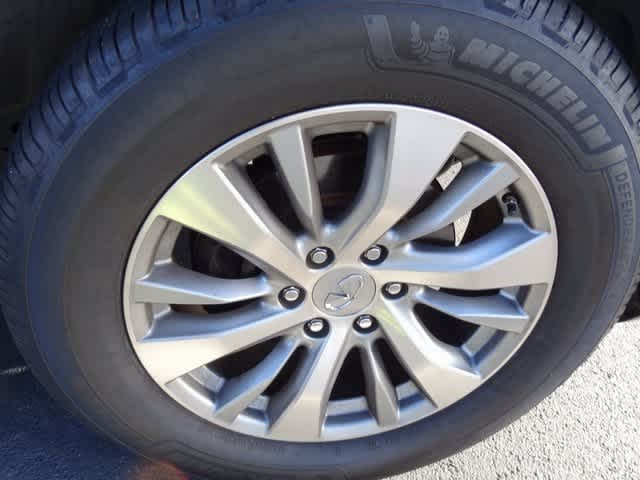 Thumbnail: 2016 INFINITI QX80 - 16