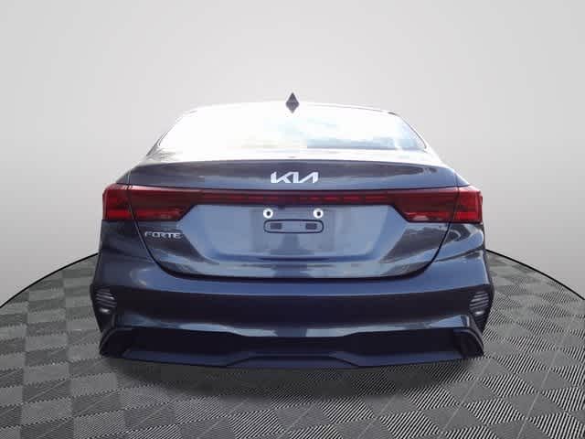 Thumbnail: 2023 Kia Forte - 3