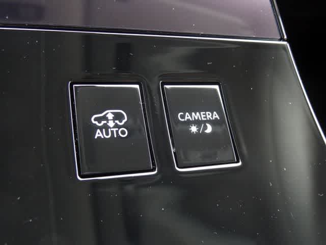 Thumbnail: 2026 INFINITI QX80 - 32