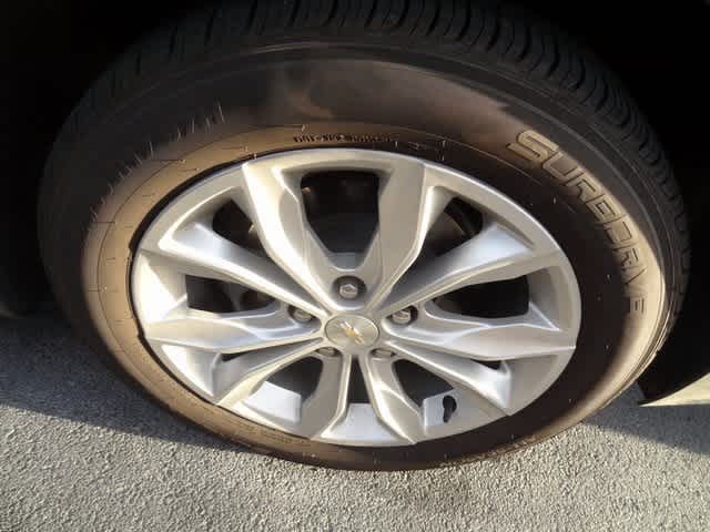 Thumbnail: 2023 Chevrolet Malibu - 10