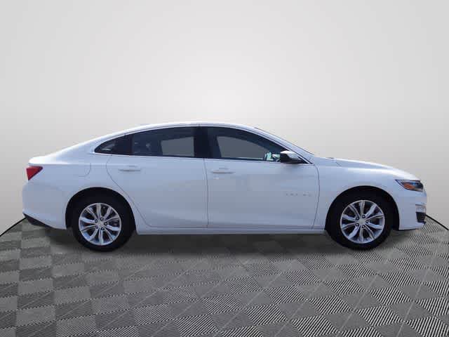 Thumbnail: 2023 Chevrolet Malibu - 4