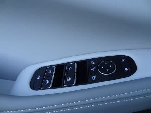 Thumbnail: 2026 INFINITI QX60 - 17