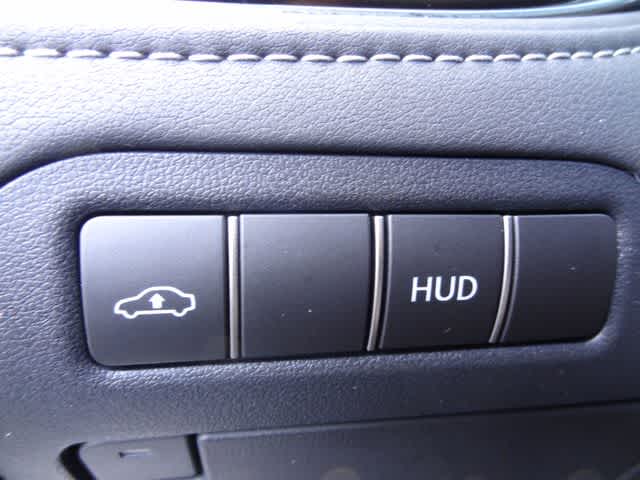 Thumbnail: 2025 Lexus LS - 21