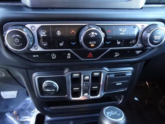Thumbnail: 2019 Jeep Wrangler - 29