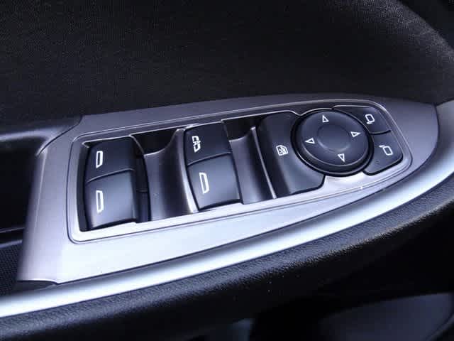 Thumbnail: 2023 Chevrolet Malibu - 14