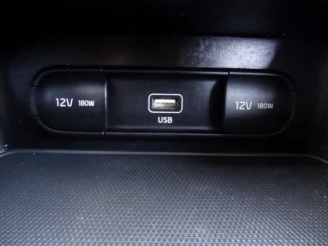 Thumbnail: 2023 Kia Forte - 25