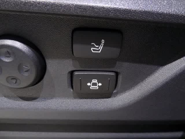 Thumbnail: 2026 INFINITI QX80 - 21