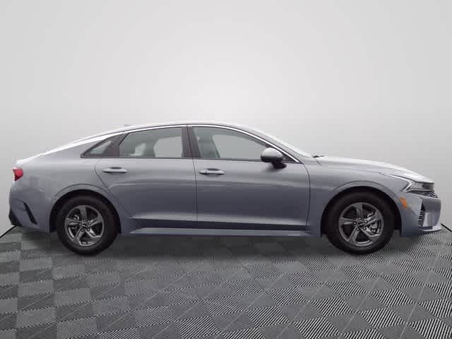Thumbnail: 2023 Kia K5 - 4