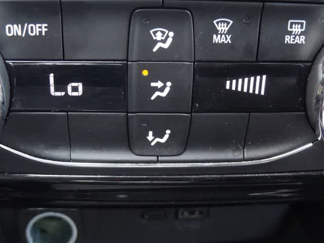 Thumbnail: 2025 Chevrolet Trax - 26