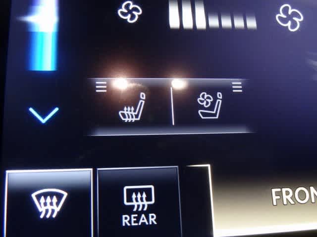 Thumbnail: 2026 INFINITI QX80 - 31