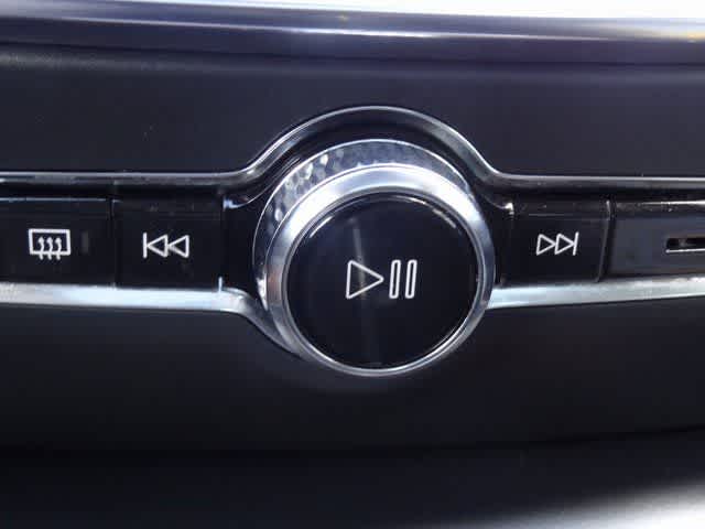 Thumbnail: 2024 Volvo S60 - 32