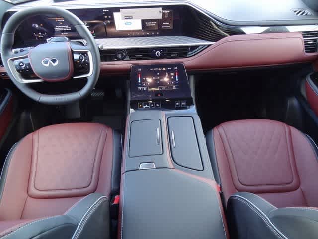 Thumbnail: 2026 INFINITI QX80 - 16