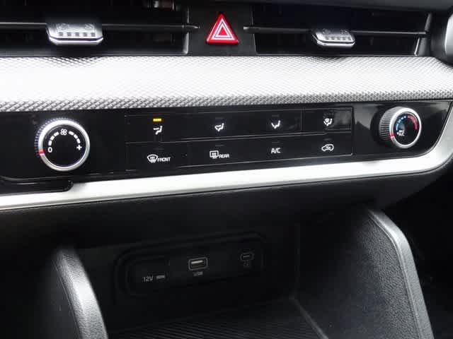 Thumbnail: 2023 Kia Sportage - 23