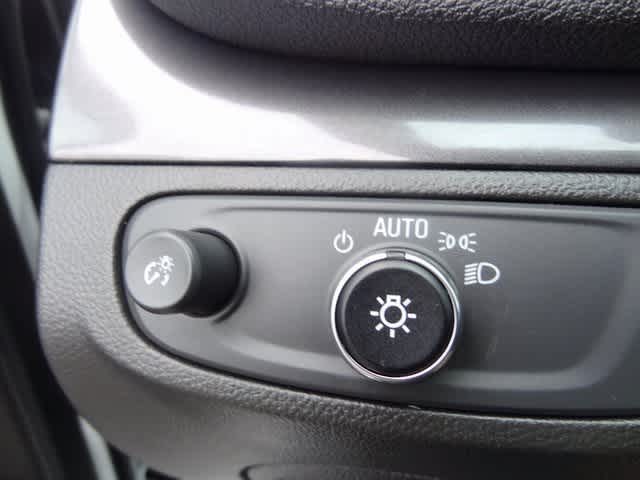 Thumbnail: 2022 Buick Encore - 15