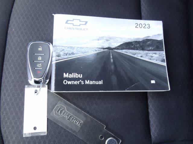 Thumbnail: 2023 Chevrolet Malibu - 32