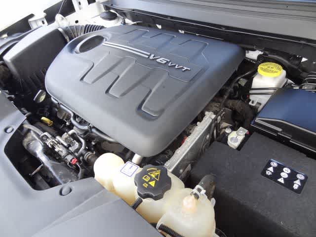 Thumbnail: 2019 Jeep Cherokee - 39