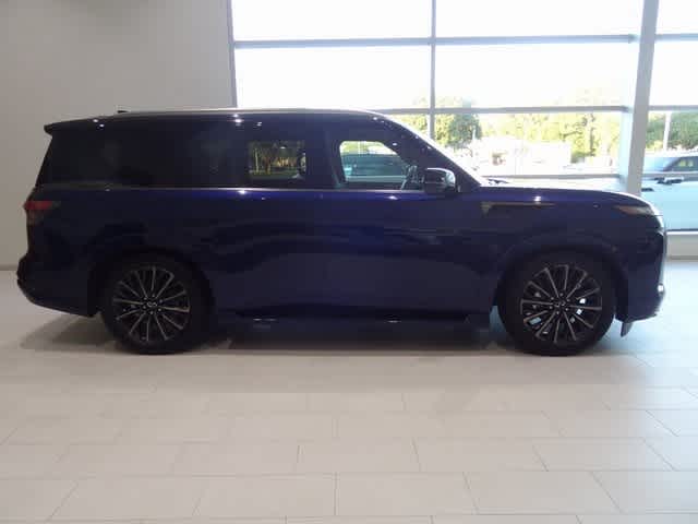 Thumbnail: 2025 INFINITI QX80 - 4