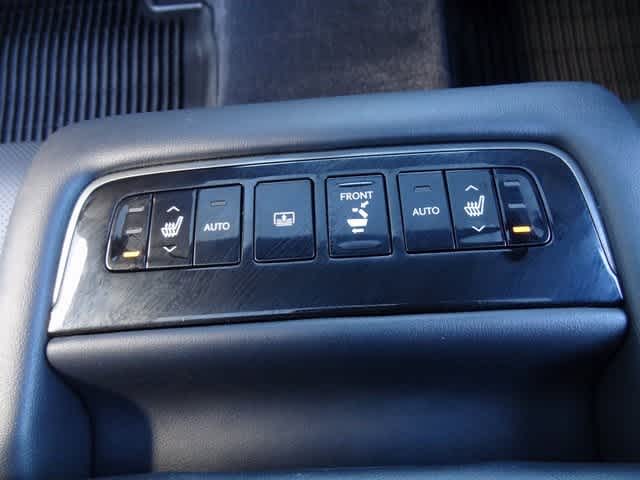 Thumbnail: 2022 Lexus LS - 11