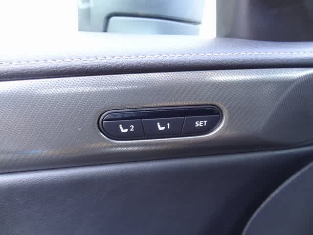 Thumbnail: 2026 INFINITI QX60 - 17