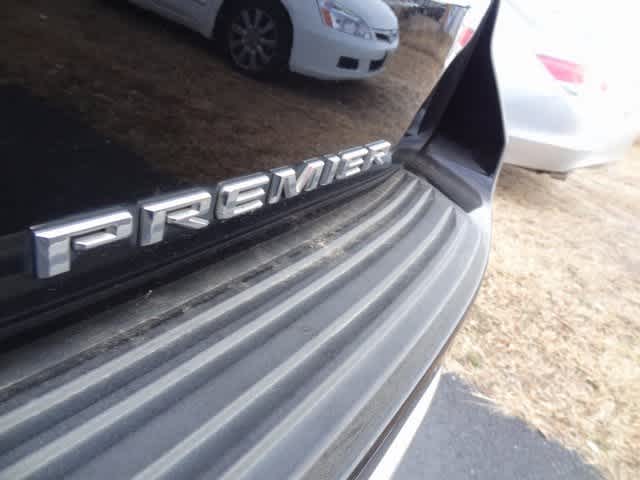 Thumbnail: 2022 Chevrolet Suburban - 7