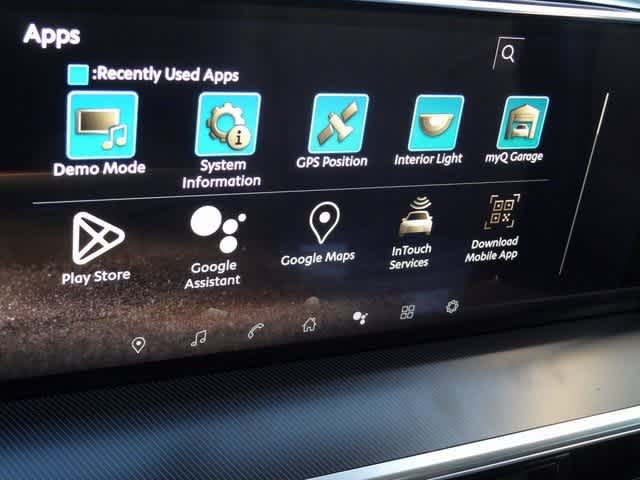 Thumbnail: 2026 INFINITI QX80 - 26