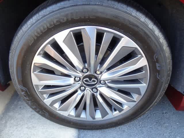 Thumbnail: 2025 INFINITI QX80 - 15