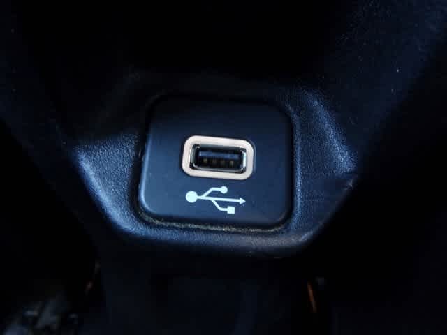 Thumbnail: 2018 Jeep Renegade - 10