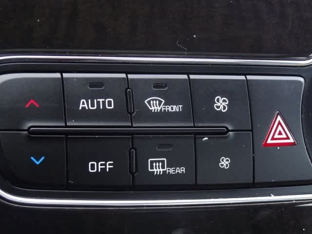 Thumbnail: 2016 Kia Cadenza - 29