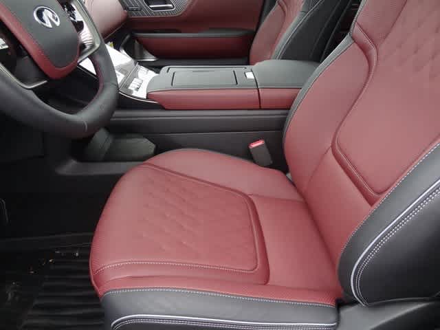 Thumbnail: 2026 INFINITI QX80 - 6