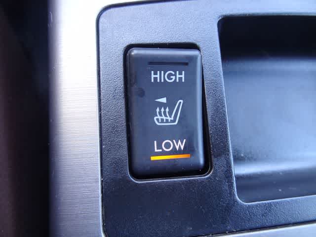 Thumbnail: 2013 Subaru Outback - 30