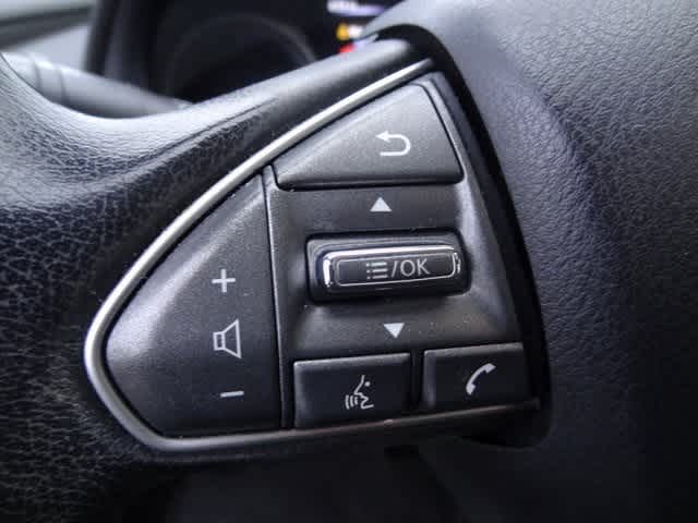 Thumbnail: 2016 INFINITI Q50 - 11