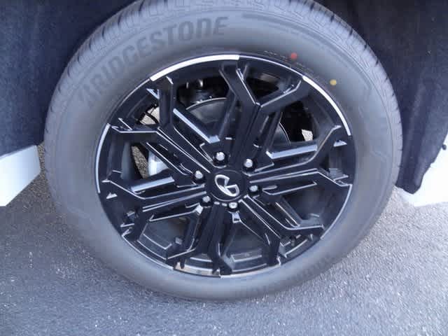 Thumbnail: 2026 INFINITI QX80 - 36