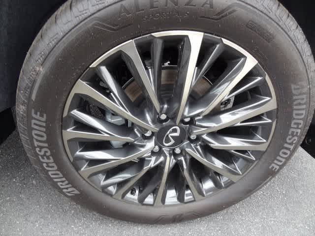 Thumbnail: 2026 INFINITI QX80 - 38