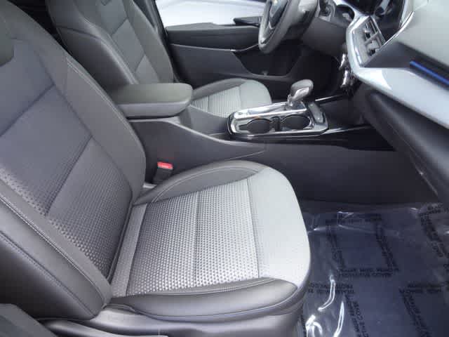 Thumbnail: 2025 Chevrolet Trax - 13