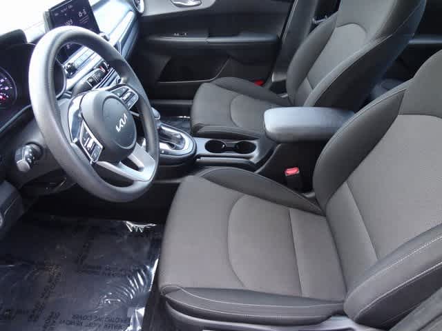 Thumbnail: 2023 Kia Forte - 6