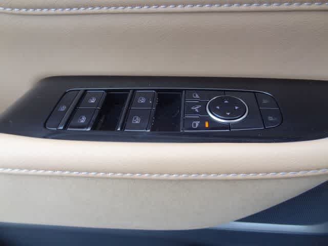 Thumbnail: 2026 INFINITI QX80 - 16