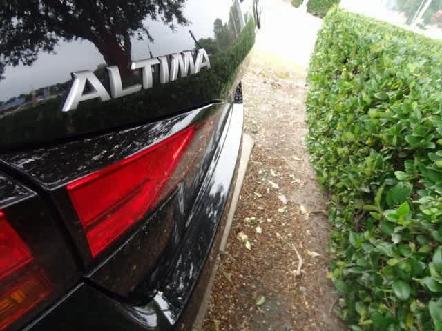 Thumbnail: 2023 Nissan Altima - 15