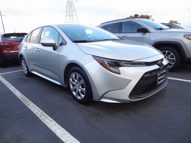 Thumbnail: 2023 Toyota Corolla - 3