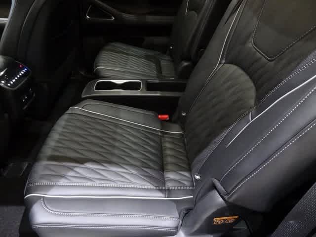 Thumbnail: 2026 INFINITI QX60 - 9