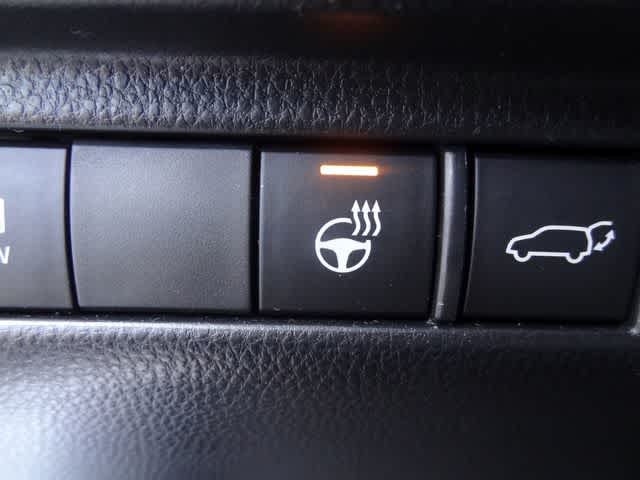 Thumbnail: 2023 Toyota Venza - 18