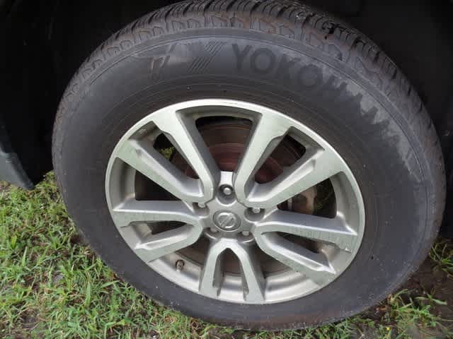 Thumbnail: 2013 Nissan Pathfinder - 13