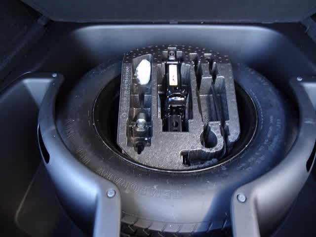 Thumbnail: 2021 Jeep Grand Cherokee - 12