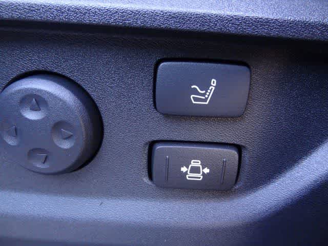 Thumbnail: 2026 INFINITI QX80 - 21