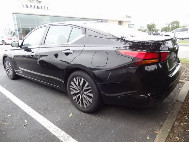 Thumbnail: 2023 Nissan Altima - 5