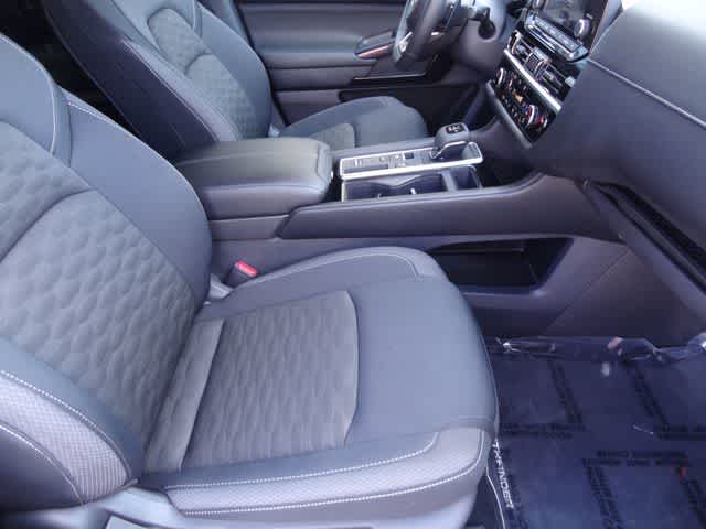 Thumbnail: 2025 Nissan Pathfinder - 17
