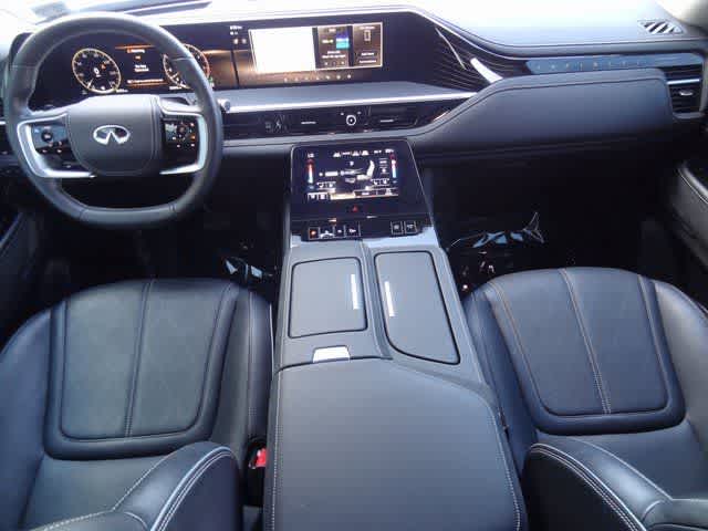Thumbnail: 2025 INFINITI QX80 - 25
