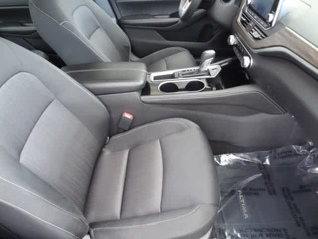 Thumbnail: 2023 Nissan Altima - 11